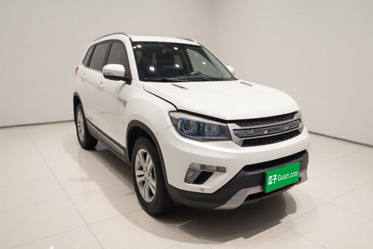 Used CHANGAN CS75 2016 1.8T Automatic Elite Model China V Standard Front Right 45 Deg
