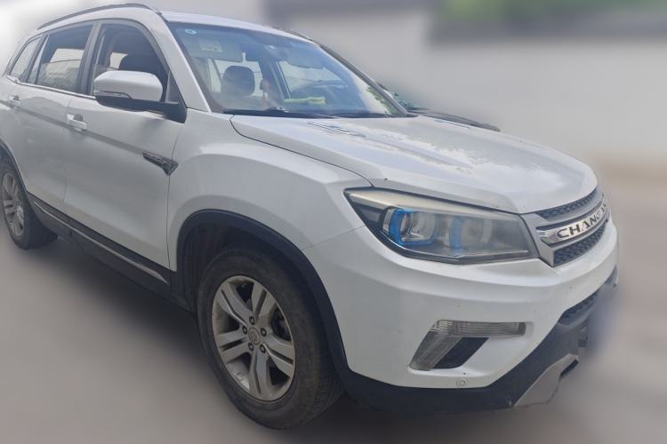 Used CHANGAN CS75 2016 2.0L Manual Luxury Version China V Standard Front Right 45 Deg