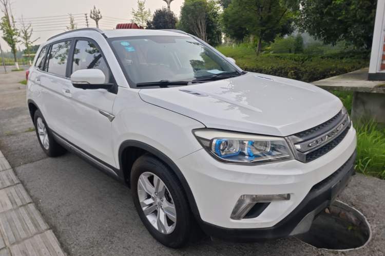 Used CHANGAN CS75 2016 1.8T Automatic Elite Model China V Standard Front Right 45 Deg