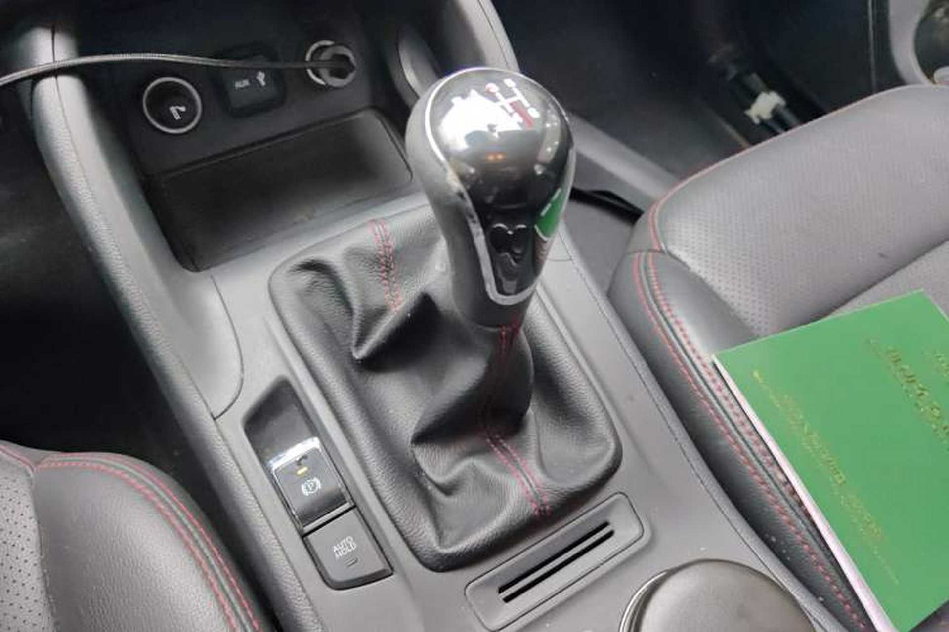 Used CHANGAN CS75 2016 1.5T Manual FENGSHANG Model Gear Lever