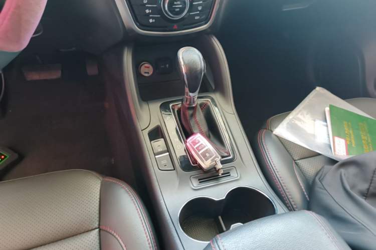 Used CHANGAN CS75 2016 1.8T Automatic Elite Model China V Standard Gear Lever