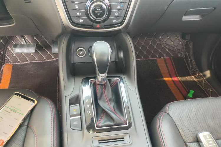 Used CHANGAN CS75 2016 1.8T Automatic Elite Model China V Standard Gear Lever