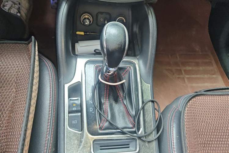 Used CHANGAN CS75 2016 1.8T Automatic Elite Model China V Standard Gear Lever
