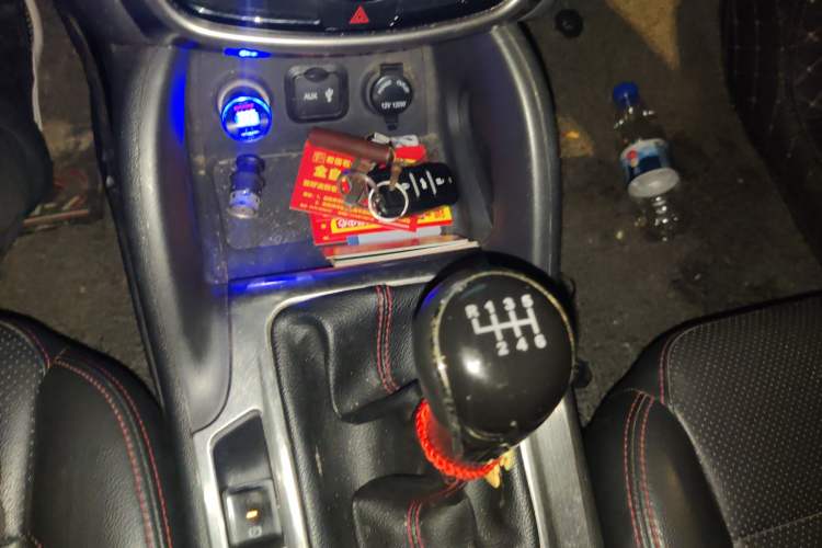 Used CHANGAN CS75 2016 2.0L Manual Luxury Version China V Standard Gear Lever