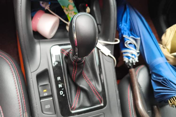 Used CHANGAN CS75 2016 1.8T Automatic Elite Model China V Standard Gear Lever