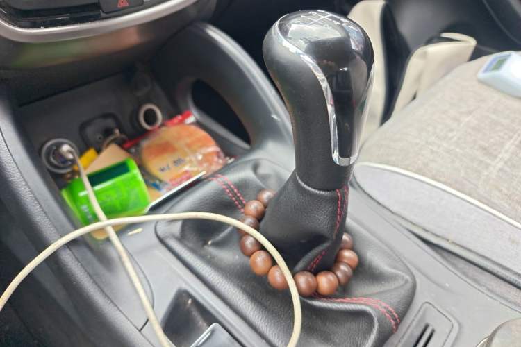 Used CHANGAN CS75 2016 2.0L Manual Luxury Version China V Standard Gear Lever