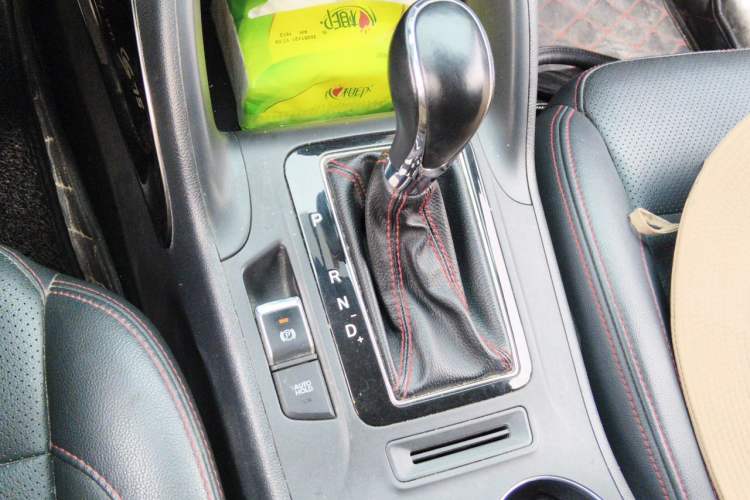 Used CHANGAN CS75 2016 1.8T Automatic Elite Model China V Standard Gear Lever