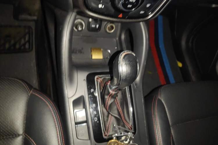 Used CHANGAN CS75 2016 1.8T Automatic Prestige Model China V Standard Gear Lever