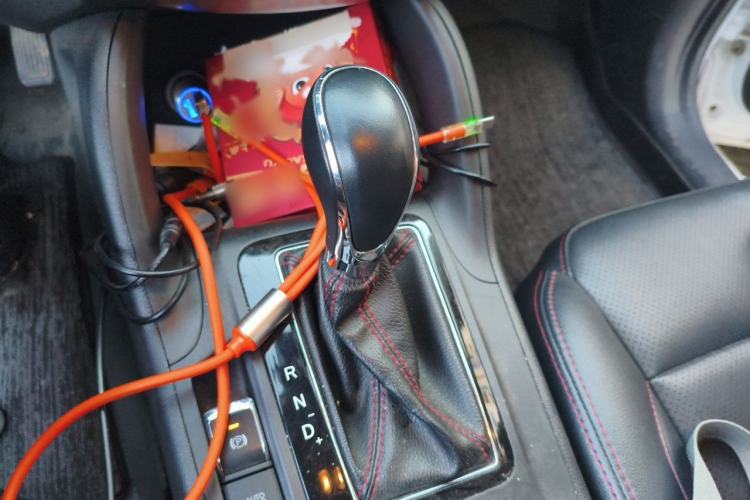 Used CHANGAN CS75 2016 1.8T Automatic Elite Model China V Standard Gear Lever