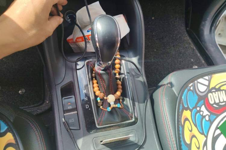 Used CHANGAN CS75 2016 1.8T Automatic Elite Model China V Standard Gear Lever