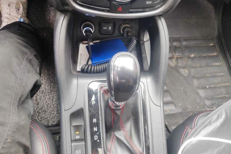 Used CHANGAN CS75 2016 1.8T Automatic Prestige Model China V Standard Gear Lever