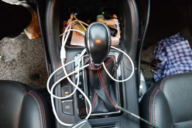 Used CHANGAN CS75 2016 1.8T Automatic Elite Model China V Standard Gear Lever