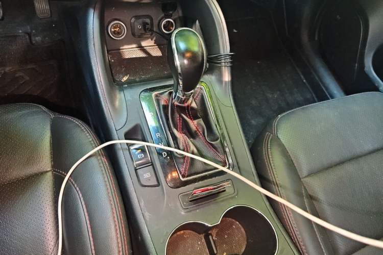 Used CHANGAN CS75 2016 1.8T Automatic Elite Model China V Standard Gear Lever