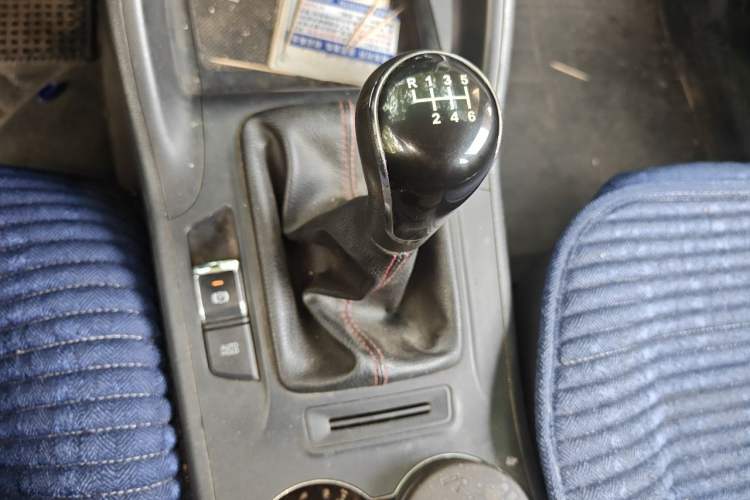 Used CHANGAN CS75 2016 1.5T Manual FENGSHANG Model Gear Lever