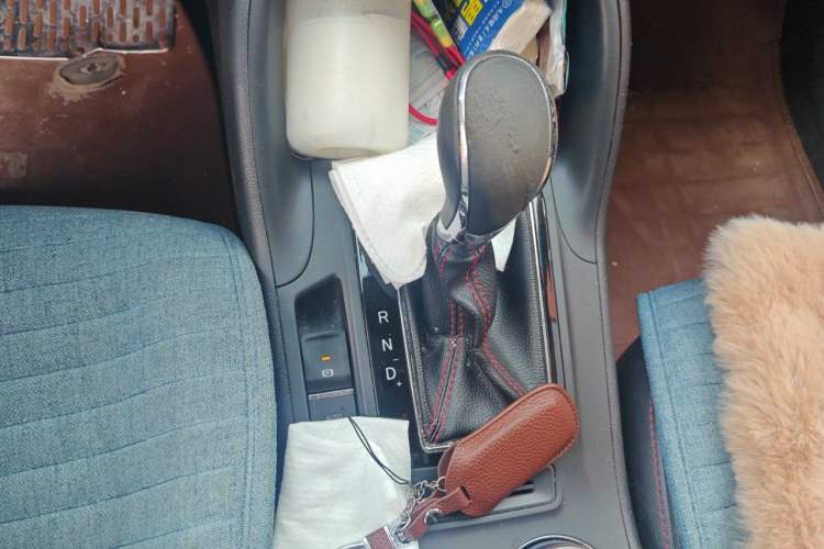 Used CHANGAN CS75 2016 1.8T Automatic Elite Model China V Standard Gear Lever