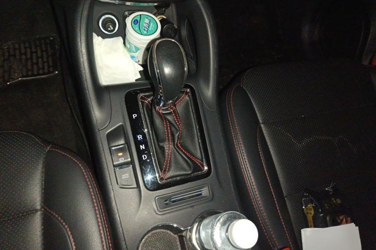 Used CHANGAN CS75 2016 1.8T Automatic Elite Model China V Standard Gear Lever