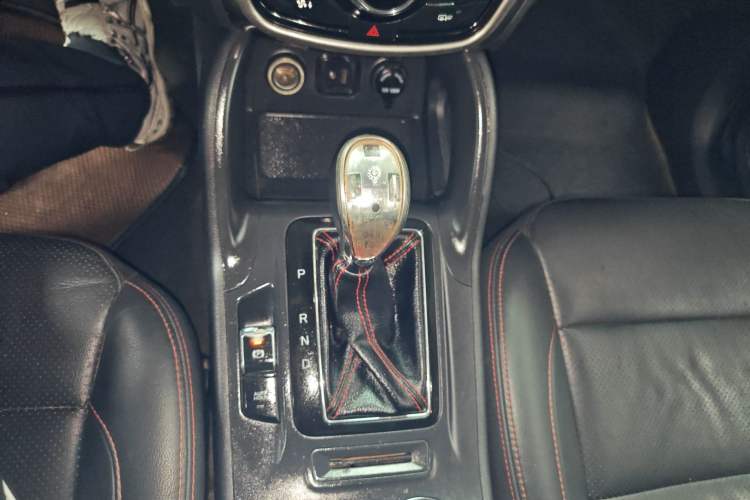 Used CHANGAN CS75 2016 1.8T Automatic Elite Model China V Standard Gear Lever