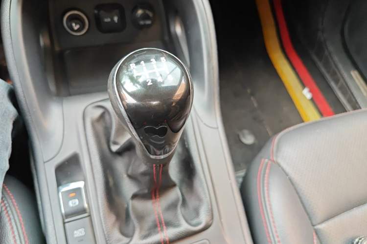 Used CHANGAN CS75 2016 1.5T Manual FENGSHANG Model Gear Lever