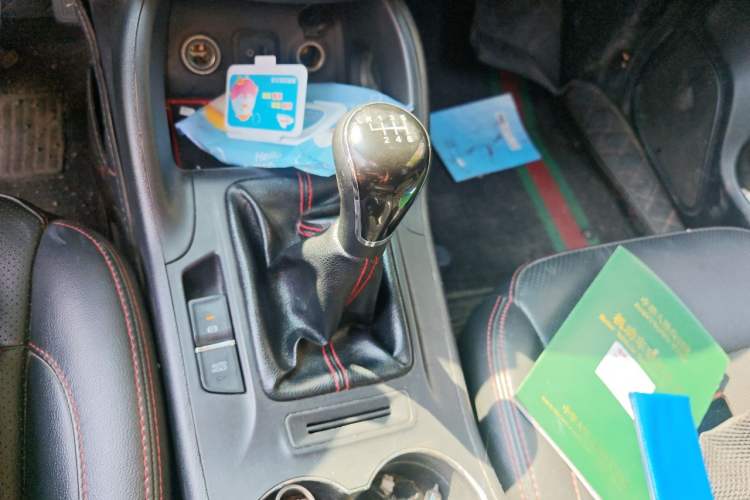 Used CHANGAN CS75 2016 2.0L Manual Luxury Version China V Standard Gear Lever