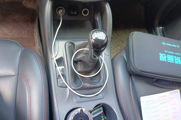 Used CHANGAN CS75 2016 2.0L Manual Luxury Version China V Standard Gear Lever