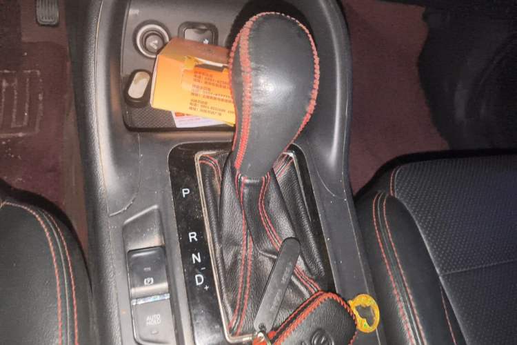 Used CHANGAN CS75 2016 1.8T Automatic Elite Model China V Standard Gear Lever