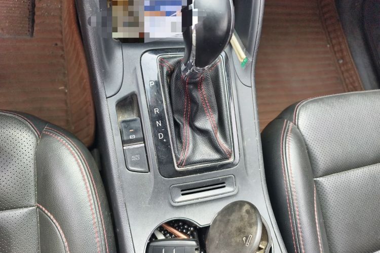 Used CHANGAN CS75 2016 1.8T Automatic Elite Model China V Standard Gear Lever