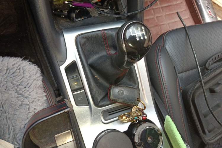 Used CHANGAN CS75 2016 2.0L Manual Luxury Version China V Standard Gear Lever