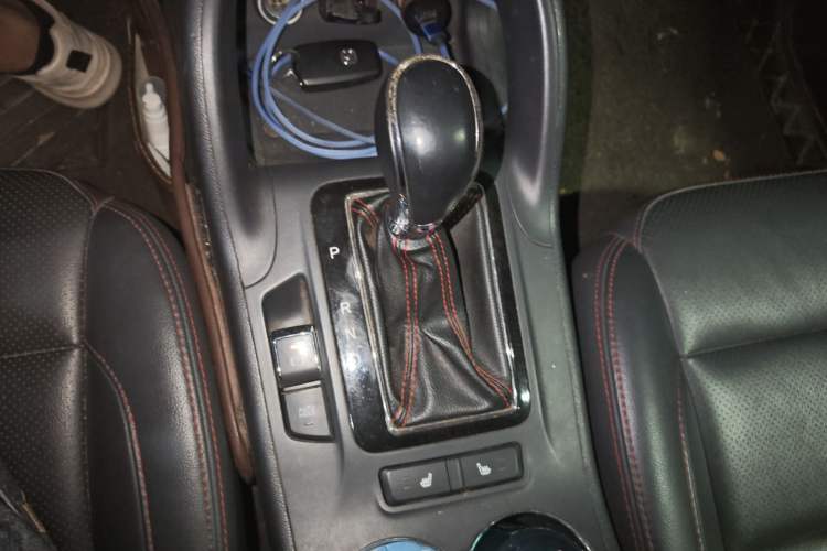 Used CHANGAN CS75 2016 1.8T Automatic Prestige Model China V Standard Gear Lever