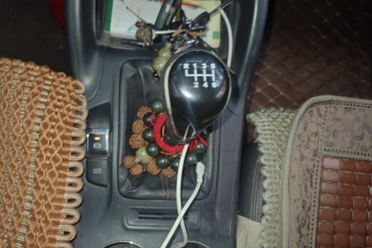 Used CHANGAN CS75 2016 2.0L Manual Luxury Version China V Standard Gear Lever