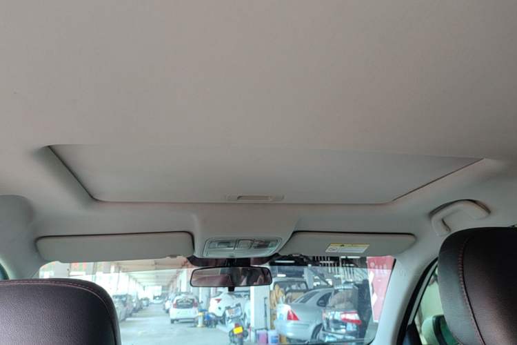 Used CHANGAN CS75 2016 1.8T Automatic Elite Model China IV Standard Headliner
