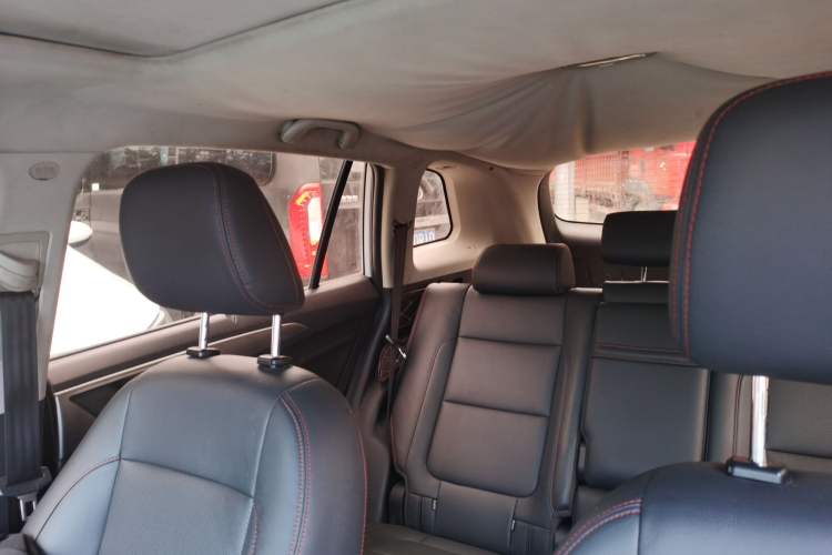 Used CHANGAN CS75 2016 2.0L Manual Luxury Version China V Standard Headliner