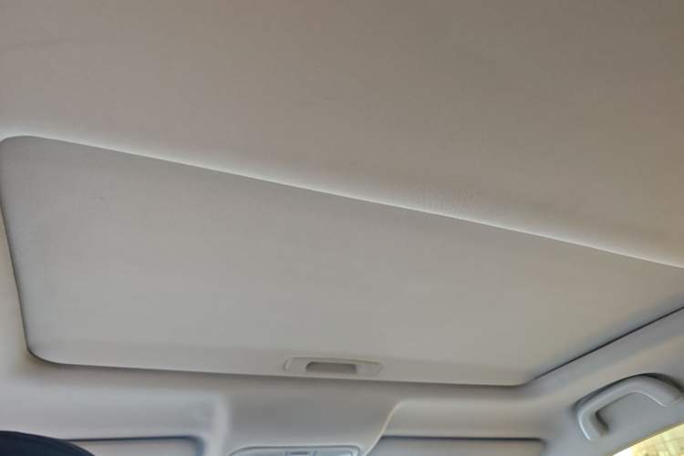 Used CHANGAN CS75 2016 1.8T Automatic Elite Model China V Standard Headliner