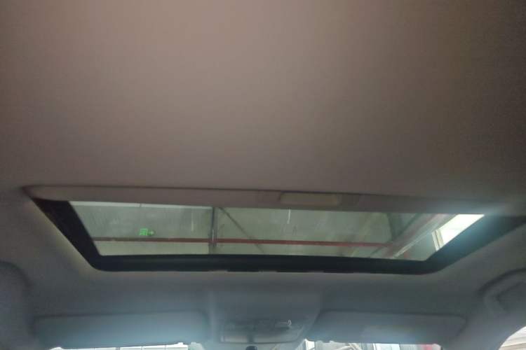 Used CHANGAN CS75 2016 1.8T Automatic Elite Model China V Standard Headliner