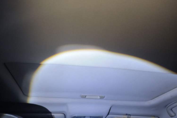 Used CHANGAN CS75 2016 2.0L Manual Luxury Version China IV Standard Headliner