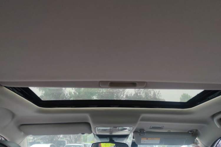 Used CHANGAN CS75 2016 1.8T Automatic Prestige Model China V Standard Headliner