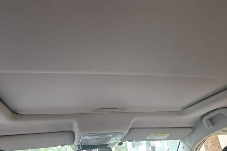 Used CHANGAN CS75 2016 1.5T Manual Excellence Model Headliner