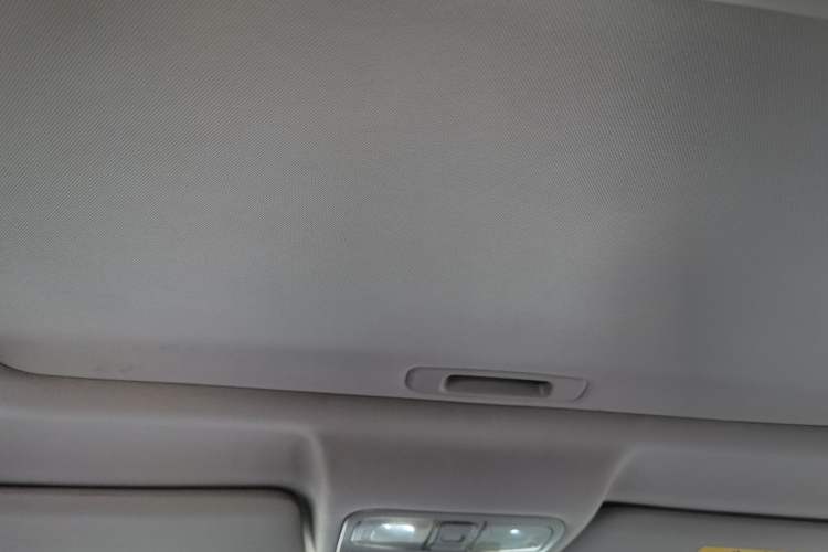 Used CHANGAN CS75 2016 1.8T Automatic Elite Model China V Standard Headliner