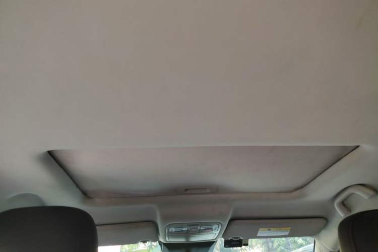 Used CHANGAN CS75 2016 1.8T Automatic Prestige Model China V Standard Headliner