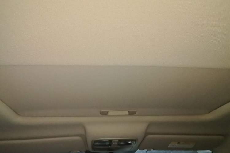 Used CHANGAN CS75 2016 2.0L Manual Luxury Version China V Standard Headliner