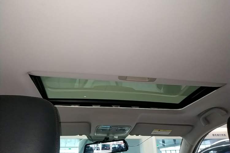 Used CHANGAN CS75 2016 2.0L Manual Leading Version China IV Standard Headliner