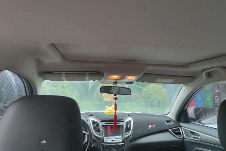 Used CHANGAN CS75 2016 1.8T Automatic Elite Model China V Standard Headliner