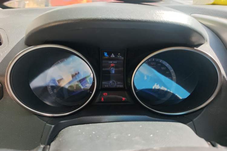 Used CHANGAN CS75 2016 2.0L Manual Luxury Version China V Standard Instrument Cluster