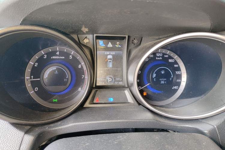 Used CHANGAN CS75 2016 1.8T Automatic Elite Model China IV Standard Instrument Cluster
