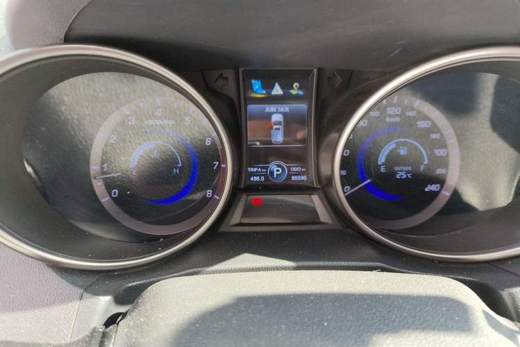 Used CHANGAN CS75 2016 1.8T Automatic Elite Model China V Standard Instrument Cluster