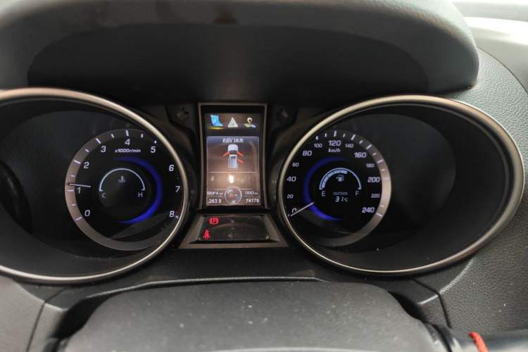 Used CHANGAN CS75 2016 2.0L Manual Luxury Version China V Standard Instrument Cluster