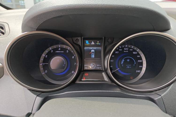 Used CHANGAN CS75 2016 1.8T Automatic Elite Model China V Standard Instrument Cluster