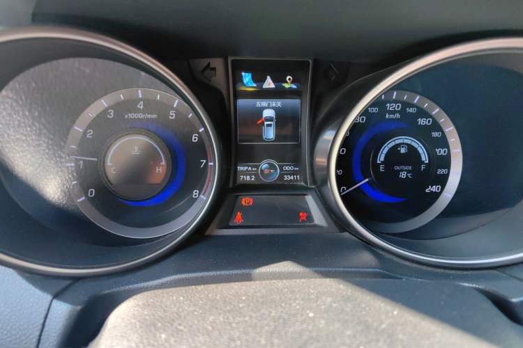 Used CHANGAN CS75 2016 2.0L Manual Luxury Version China V Standard Instrument Cluster