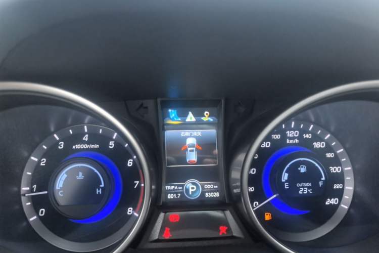 Used CHANGAN CS75 2016 1.8T Automatic Elite Model China IV Standard Instrument Cluster