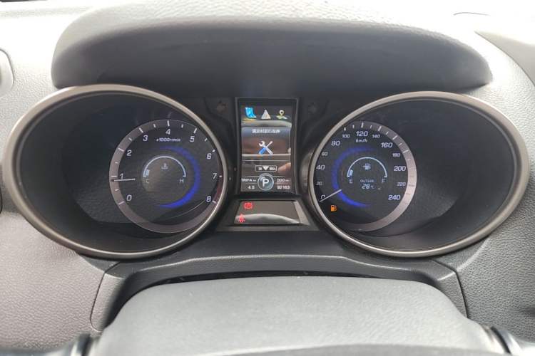 Used CHANGAN CS75 2016 1.8T Automatic Elite Model China V Standard Instrument Cluster