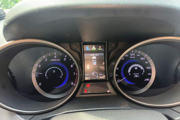 Used CHANGAN CS75 2016 1.5T Manual FENGSHANG Model Instrument Cluster